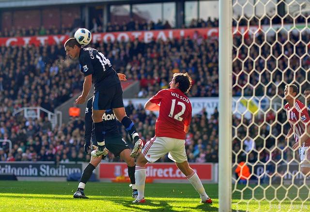 热刺主场大胜伯恩茅斯,重返联赛前四 热刺主场大胜伯恩茅斯,重返联赛前四