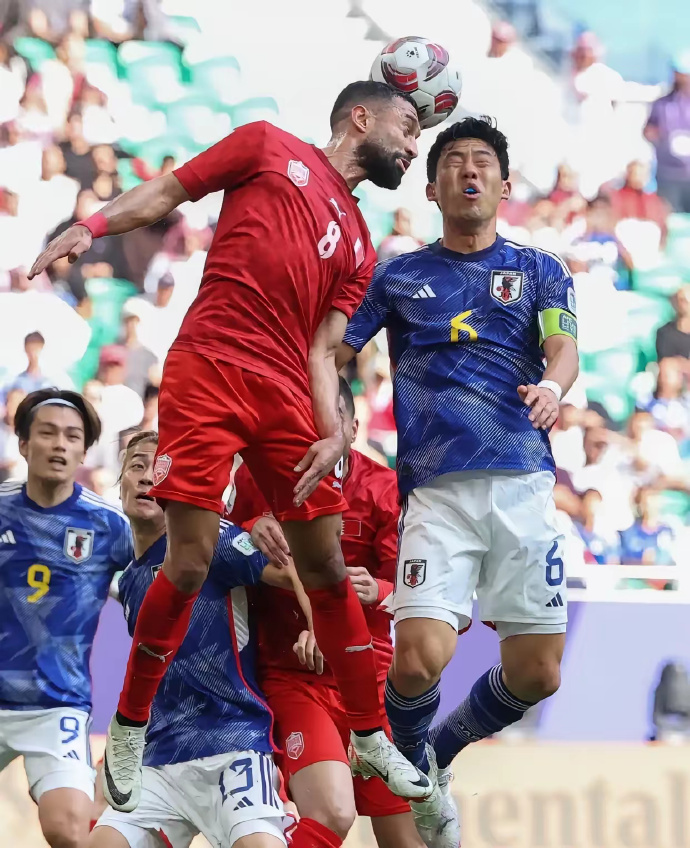 阿贾克斯闪耀荣光,智慧晋级下一轮 阿贾克斯闪耀荣光,智慧晋级下一轮