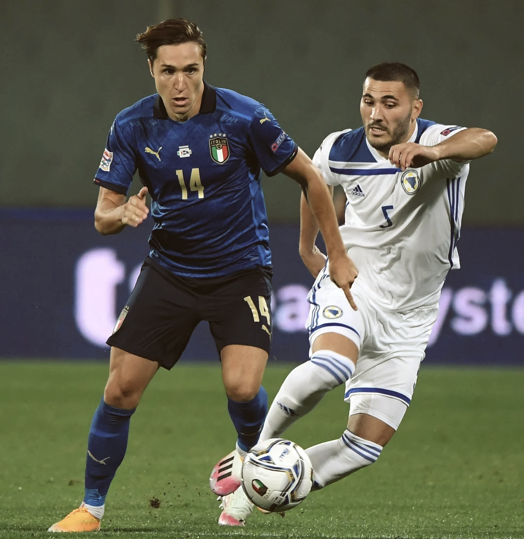 意大利队险胜波兰，晋级欧洲杯半决赛！