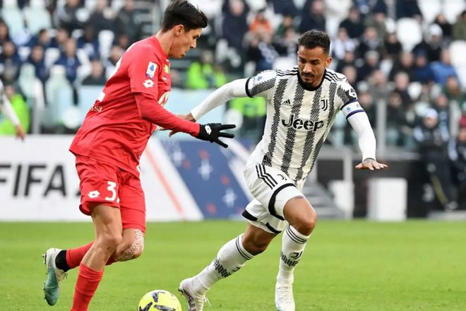 尤文图斯大胜背水一战,成功晋级 尤文图斯大胜背水一战,成功晋级