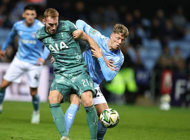 热刺后防线连续失误，主帅求改进