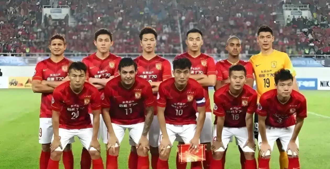 广州恒大豪取四连胜,势不可挡领先榜首 广州恒大豪取四连胜,势不可挡领先榜首