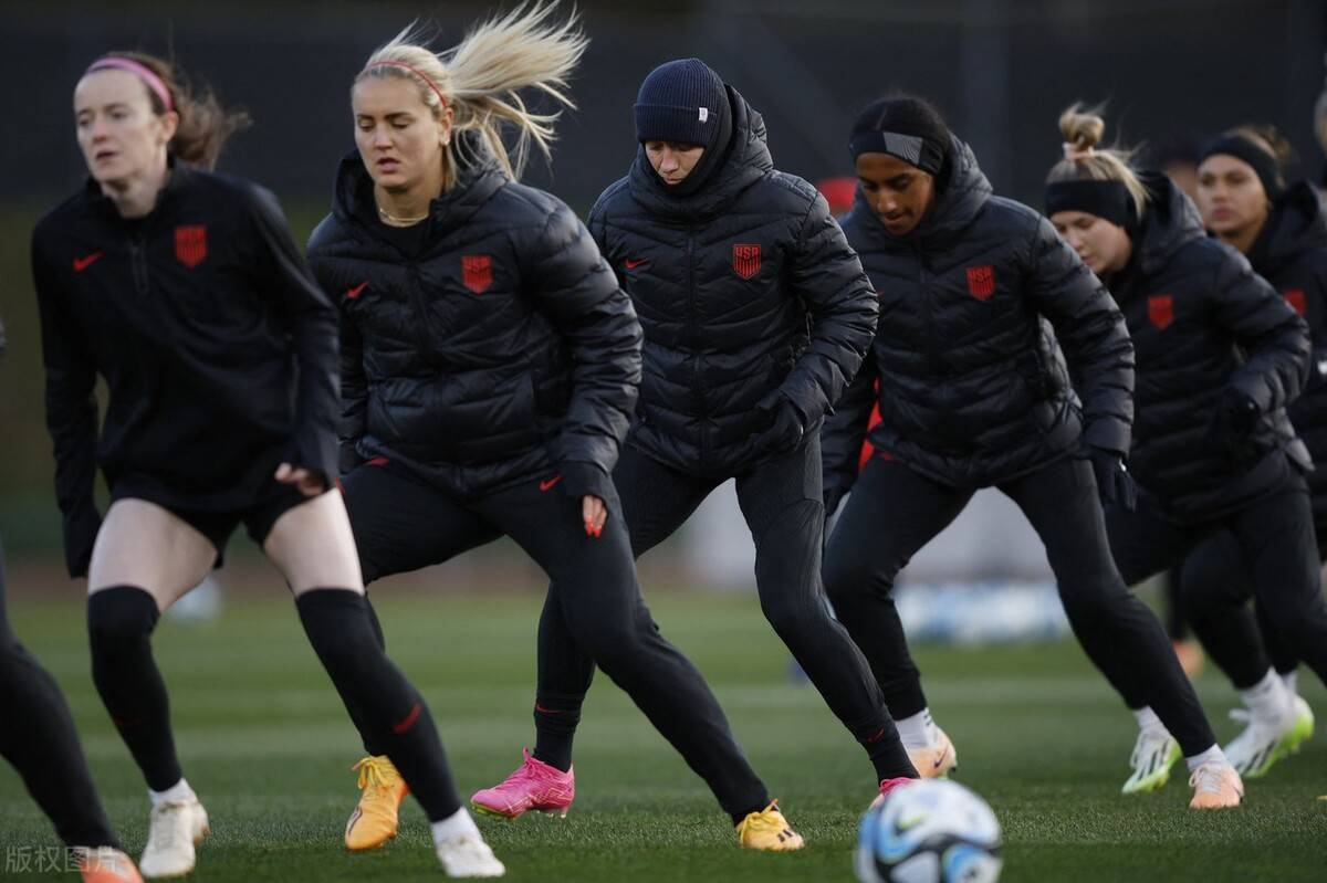 实力碰撞!美国女足力压荷兰队 实力碰撞!美国女足力压荷兰队
