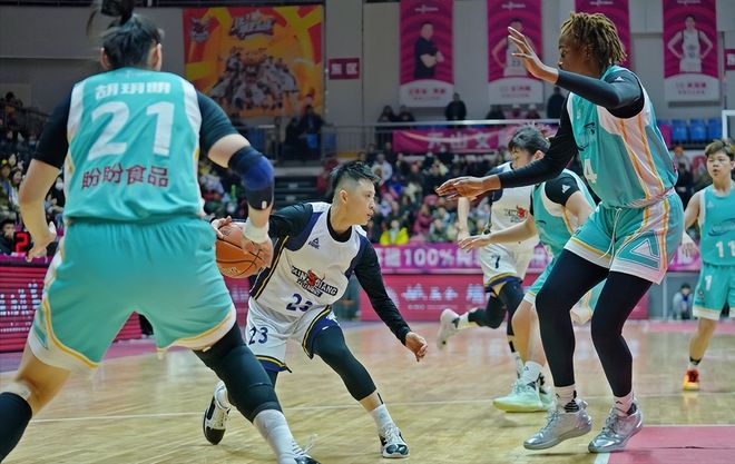 江苏主场大胜,展现出色比赛实力获得成功 江苏主场大胜,展现出色比赛实力获得成功